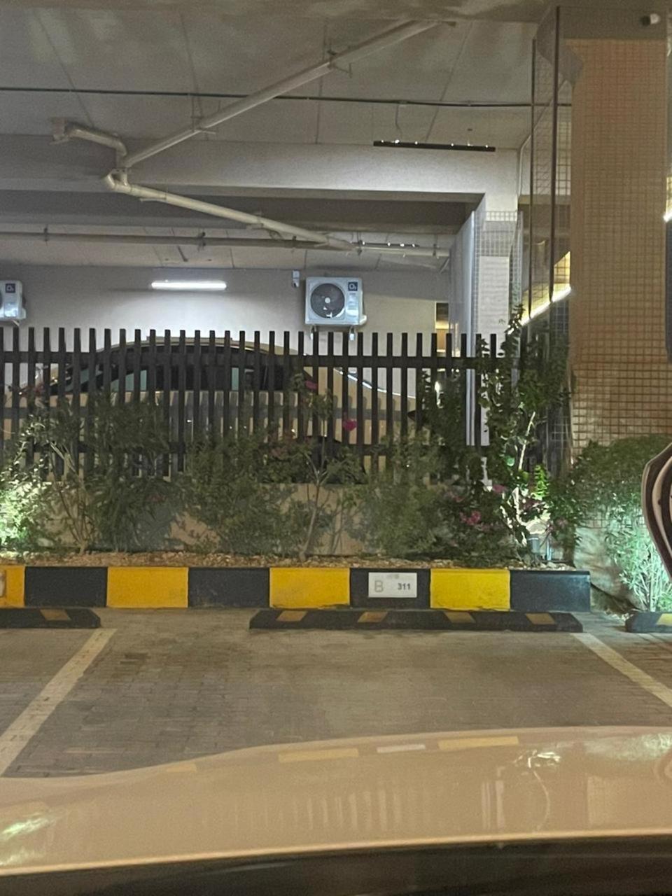 فاخرة